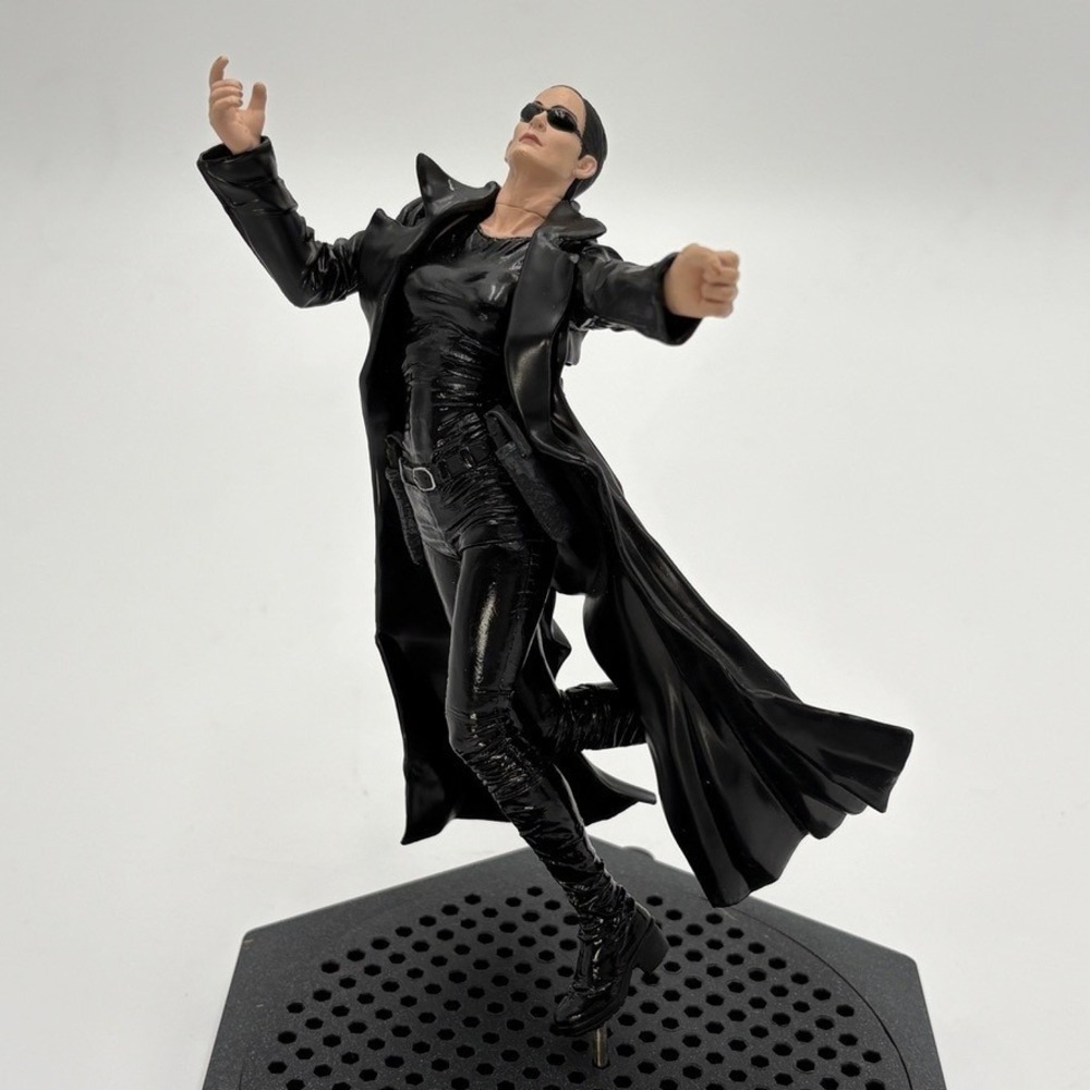 McFarlane Toys The Matrix Series 1 Trinity Lobby Scene Action Figure Black 2003